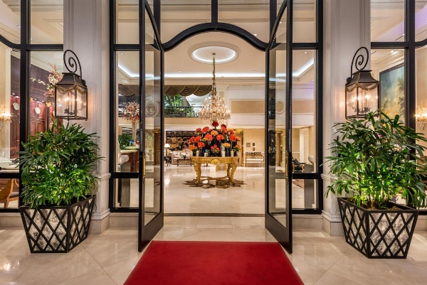 Beverly Hills Plaza Hotel Main image